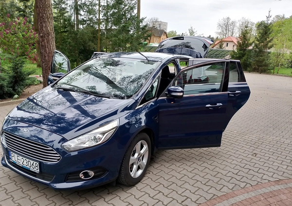 Ford S-Max cena 53900 przebieg: 173500, rok produkcji 2016 z Ujście małe 301